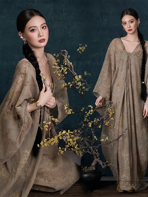 New Vintage Oil Painting Dress - огляд і ціна Photography Zen